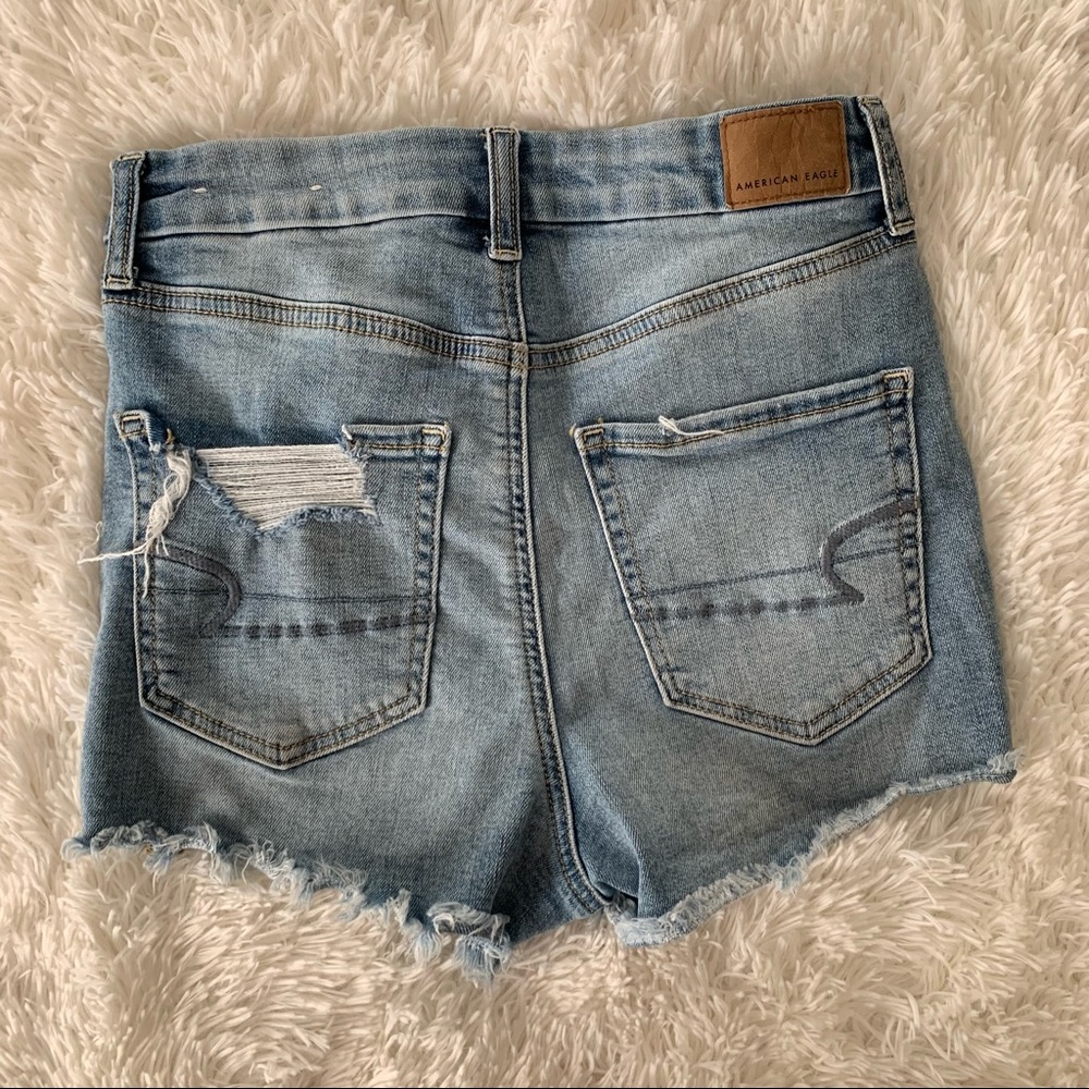 American Eagle Curvy High Rise Distressed Shortie Size 2 - Picture 10 of 14